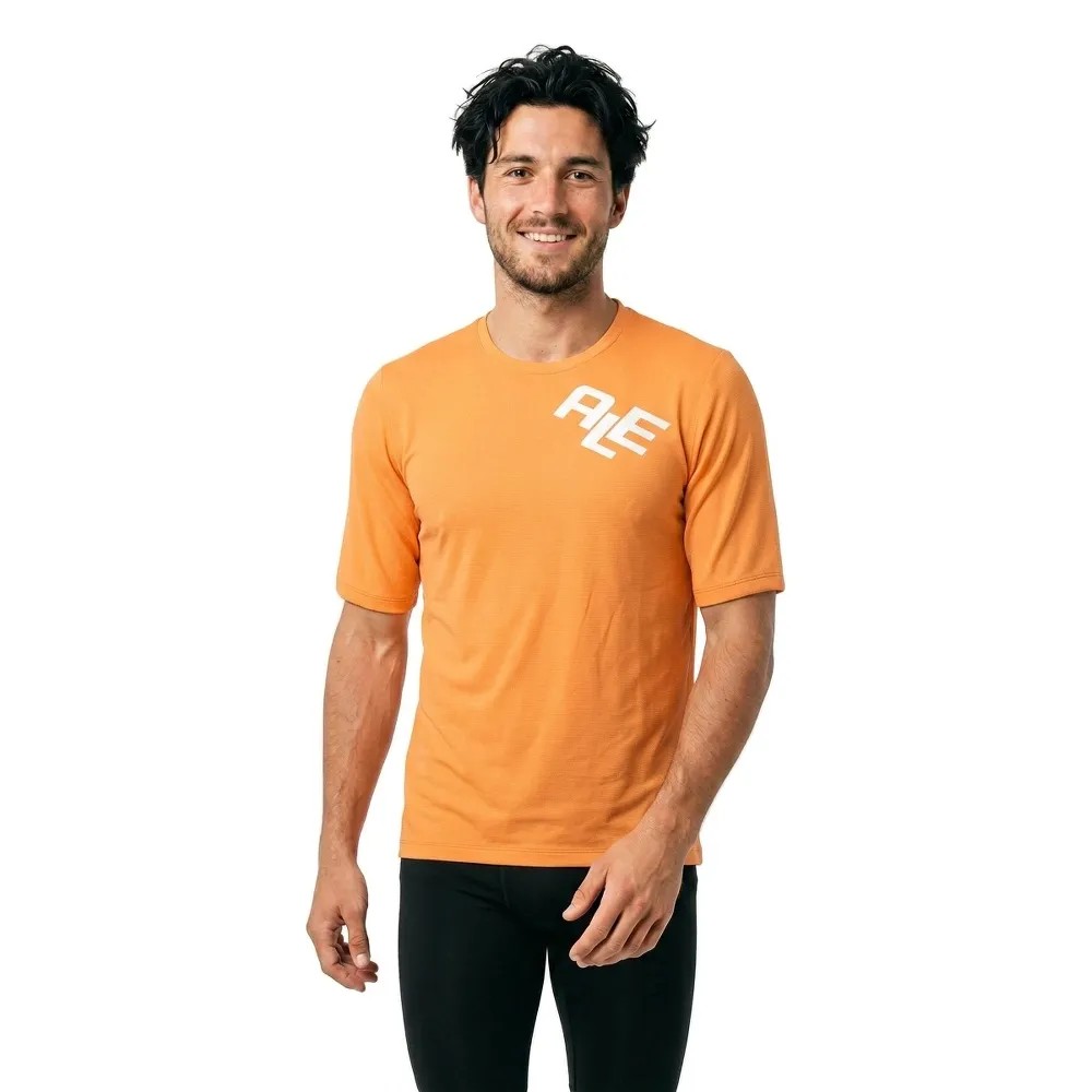 ALE Off Road Rugged Shor T 恤 透氣 輕量 短袖 休閒
