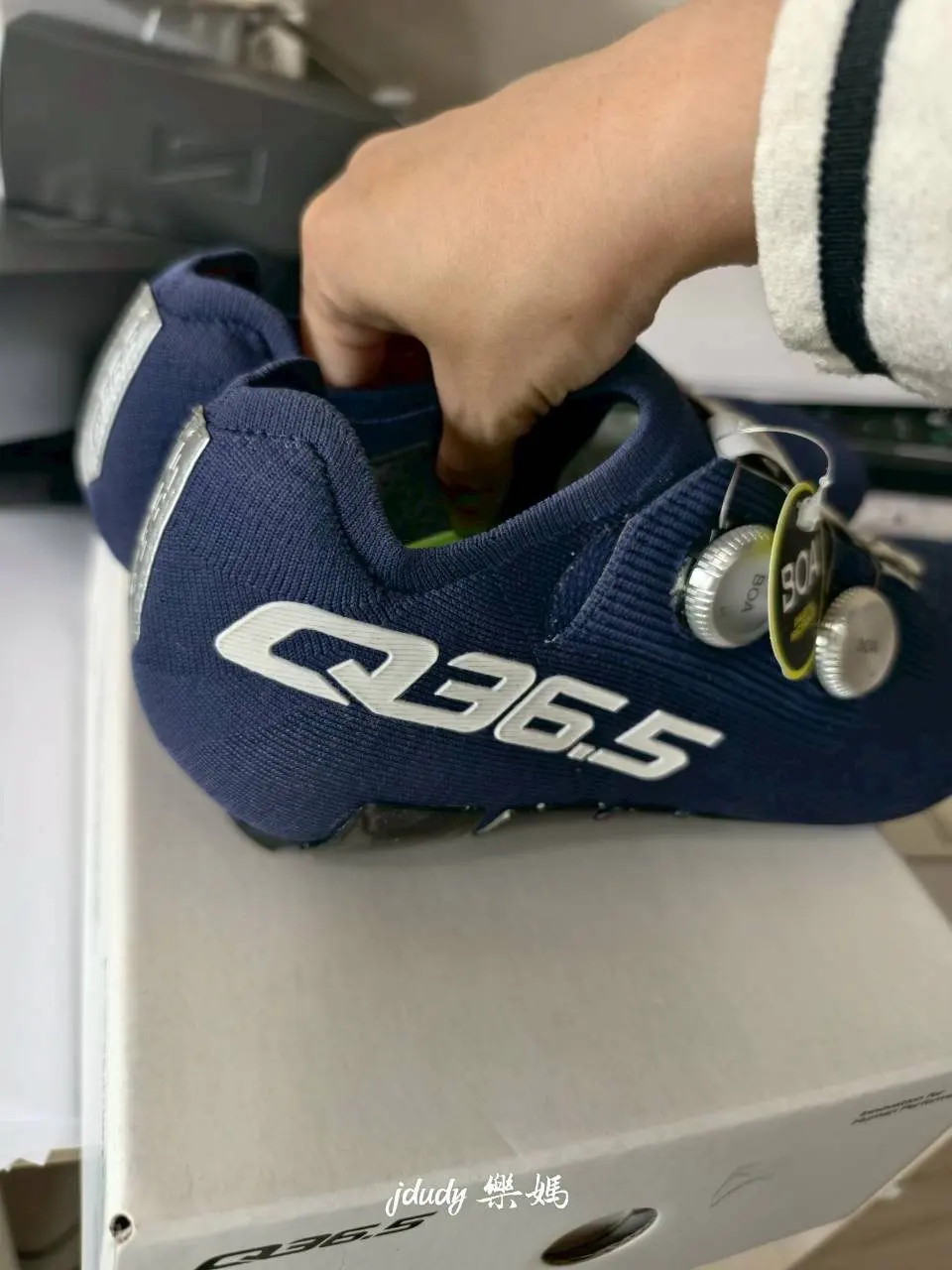 騎行配件到貨實拍：Q36.5 卡鞋
