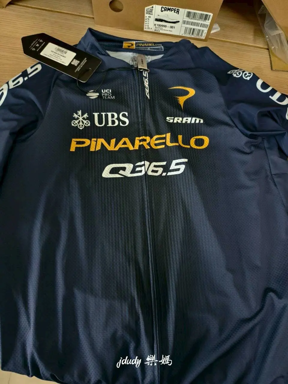 車隊車衣到貨實拍:Q36.5 Pinarello 車衣