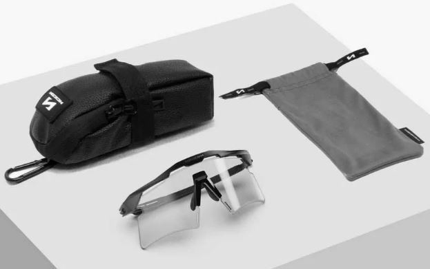 SCICON Aeroshade 2.0全配件平拍，含硬殼收納盒、絨布袋與風鏡本體